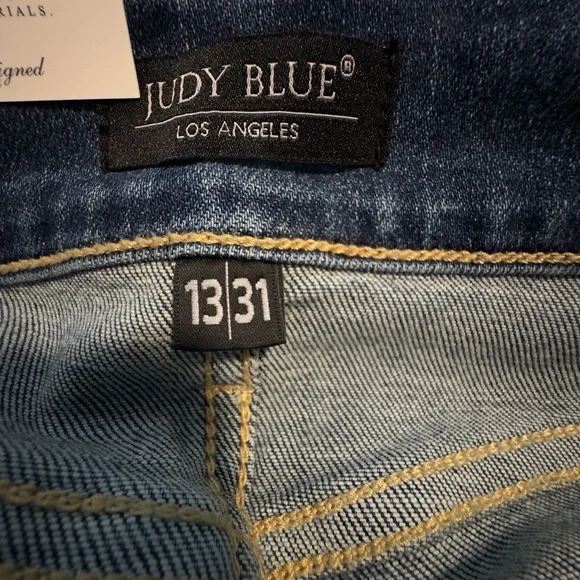NWT Judy Blue Womens Medium Wash High Waist Flare Jeans Size 13/31 - Picture 9 of 12